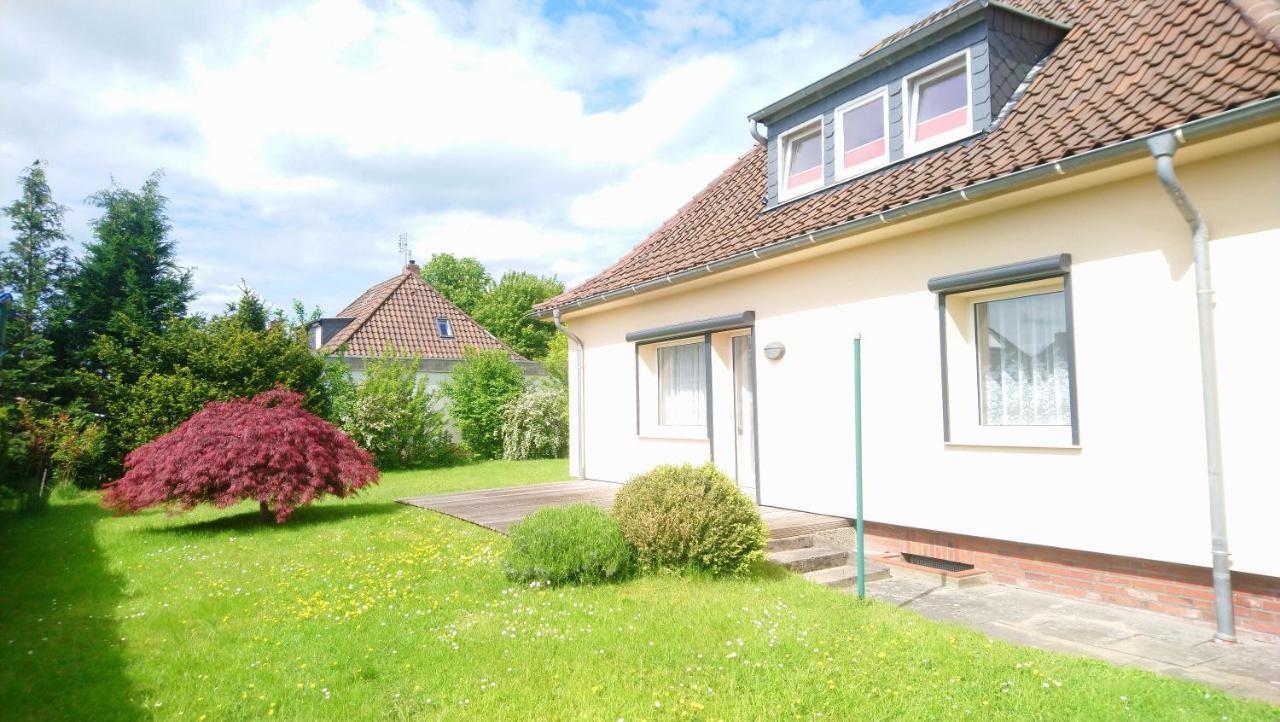 Gaestehaus „Barbara” Mit Garage In 26919 Brake Brake  Kültér fotó